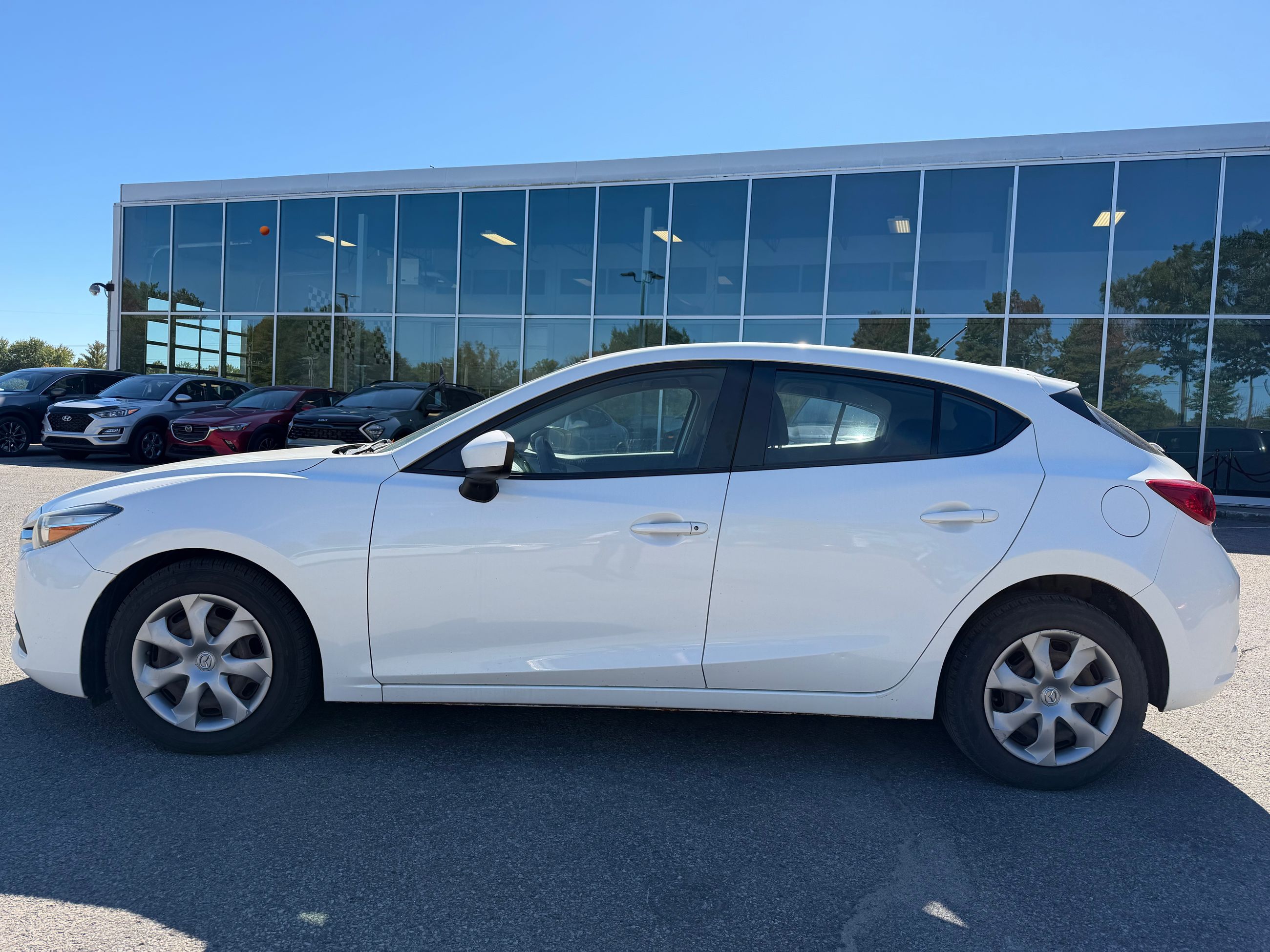 Photo 2017 Mazda Mazda3 GX #2