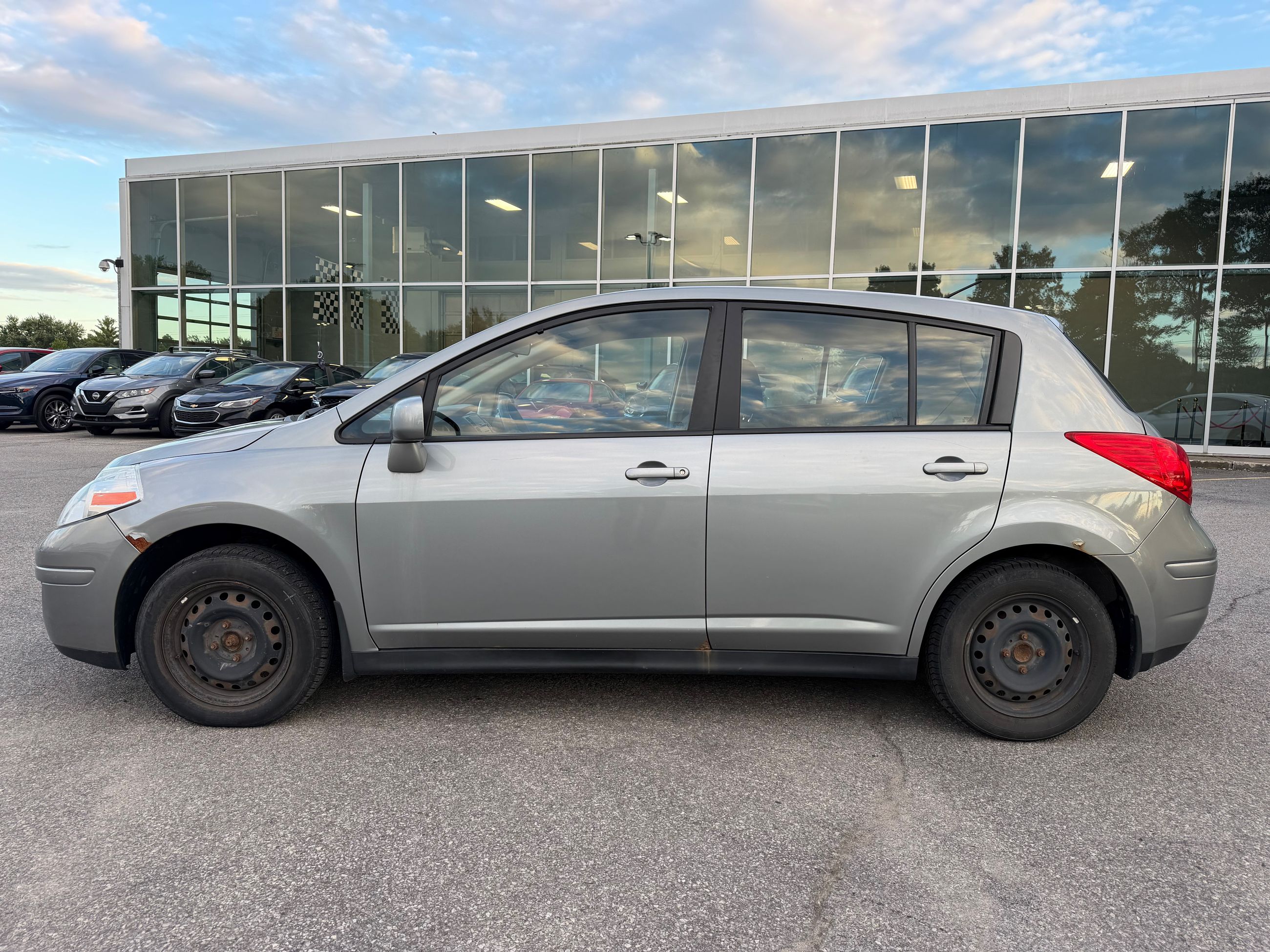 Photo 2011 Nissan Versa 1.8 S #3