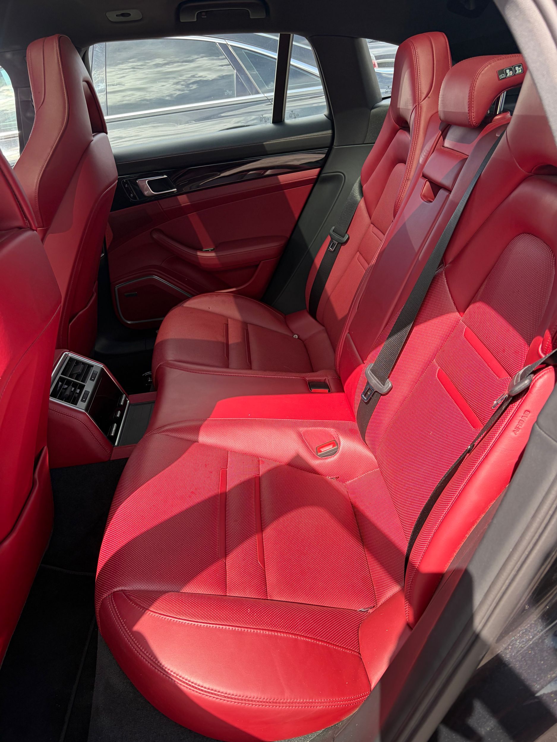 Photo Porsche Panamera 4S toujours entretenue chez Porsche 2021 #6