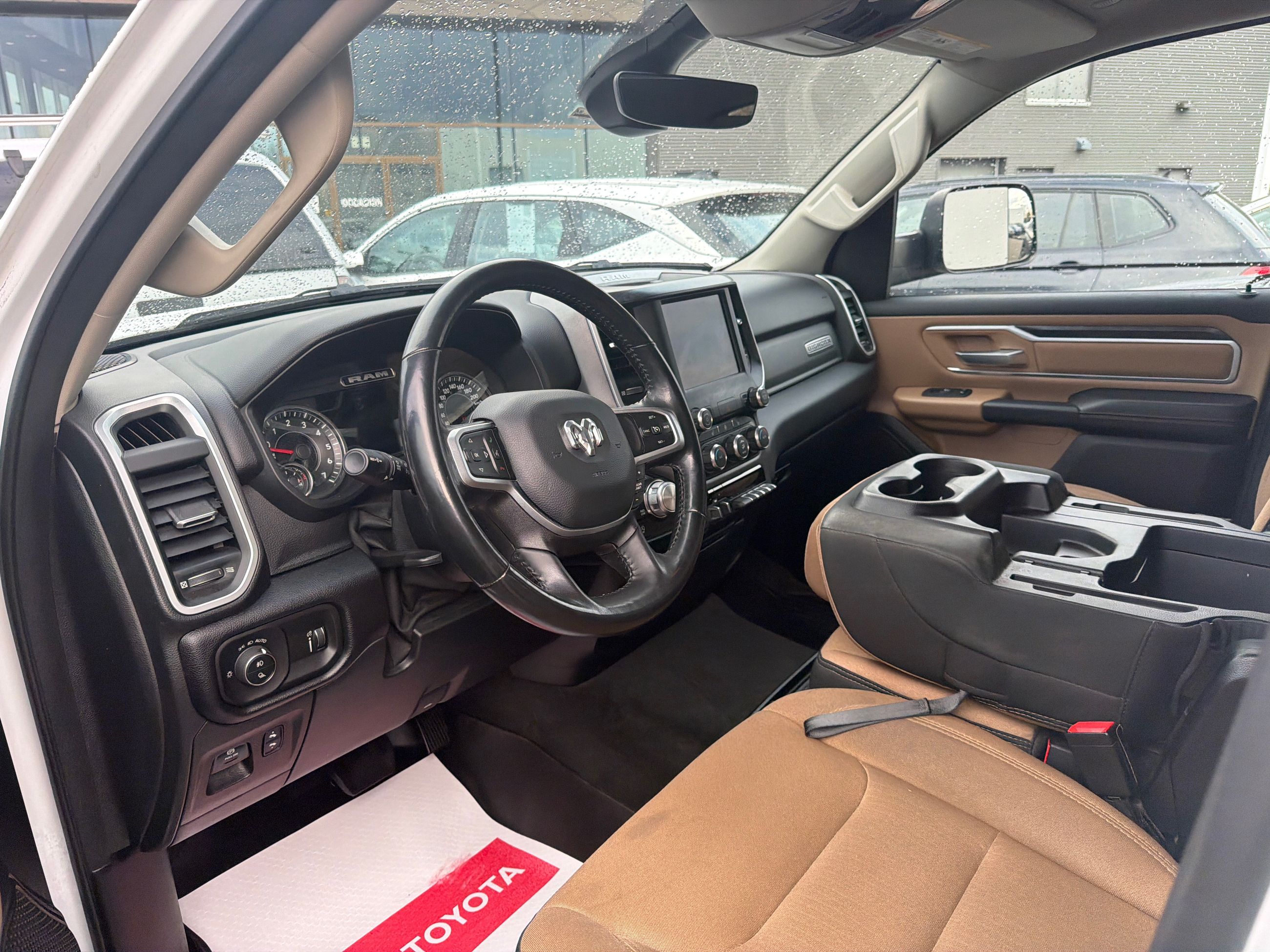 Photo 2022 Ram 1500 Big Horn, E- TORQUE, AWD, A/C, POWER GROUP, CRUISE #3