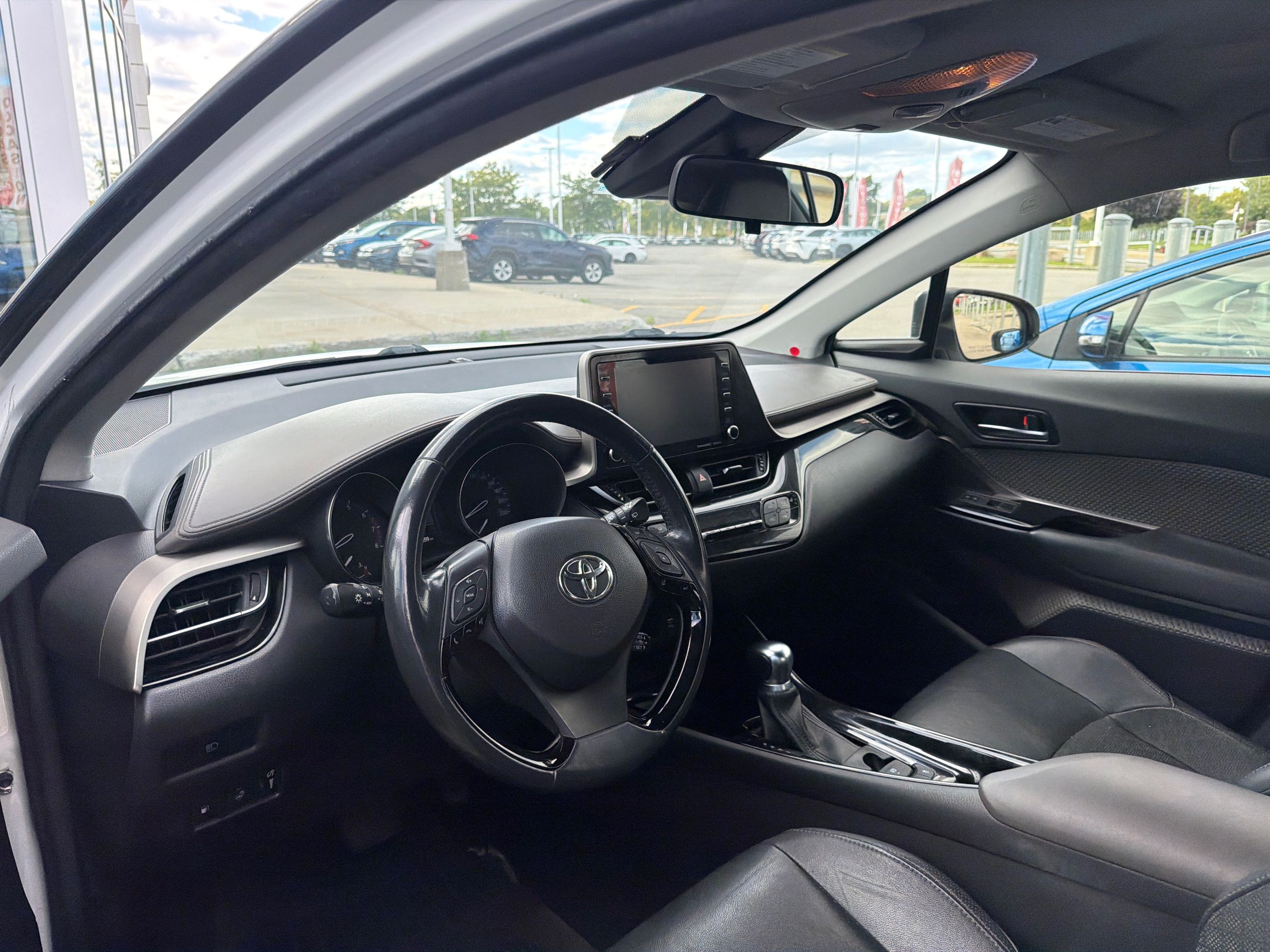 Photo Toyota C-HR Limited, A/C, POWER GROUP, BLUETOOTH, CUIR 2021 #3