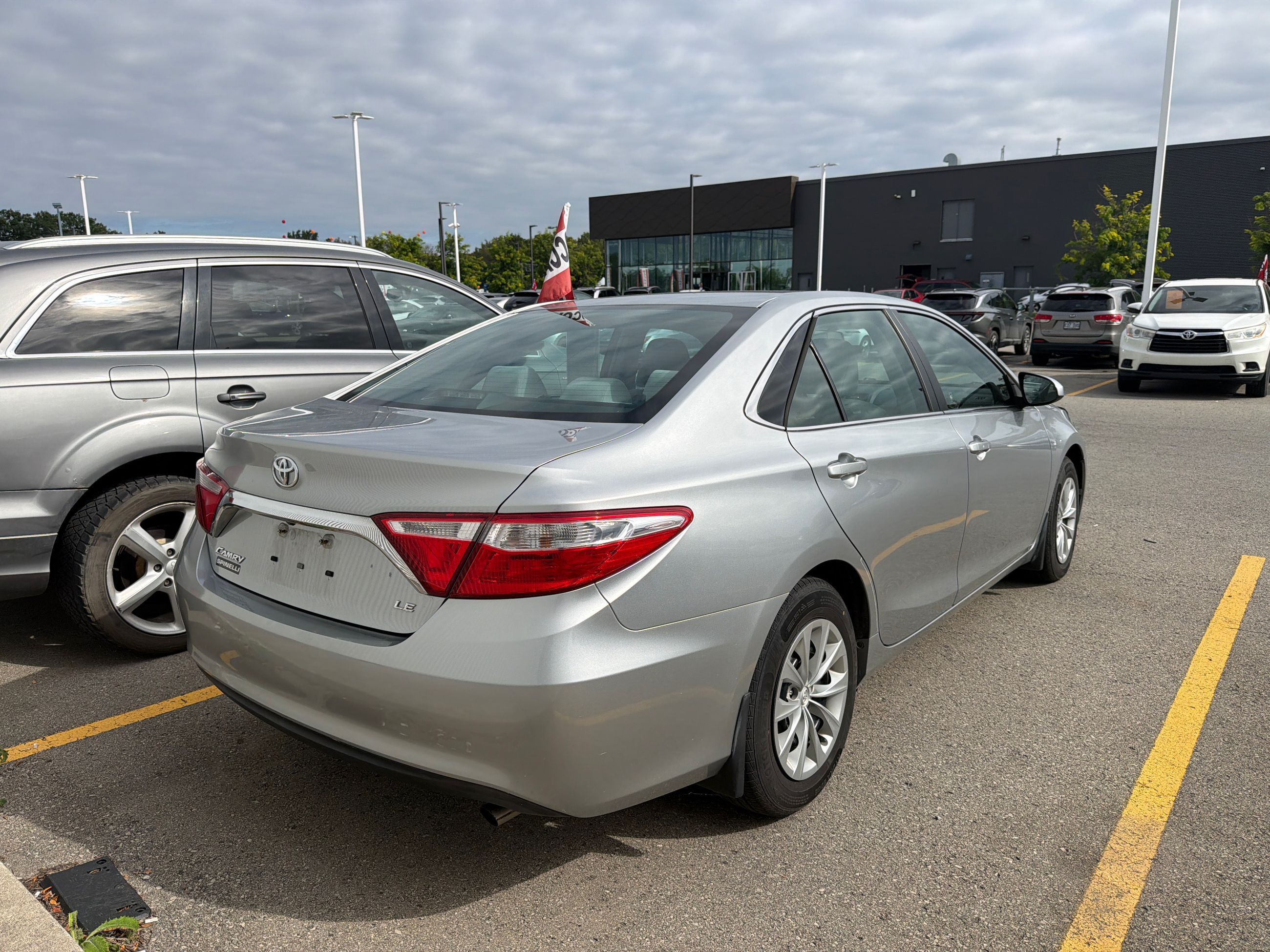 Photo 2015 Toyota Camry LE, FWD, A/C, POWER GROUP, CRUISE CONTROL #2