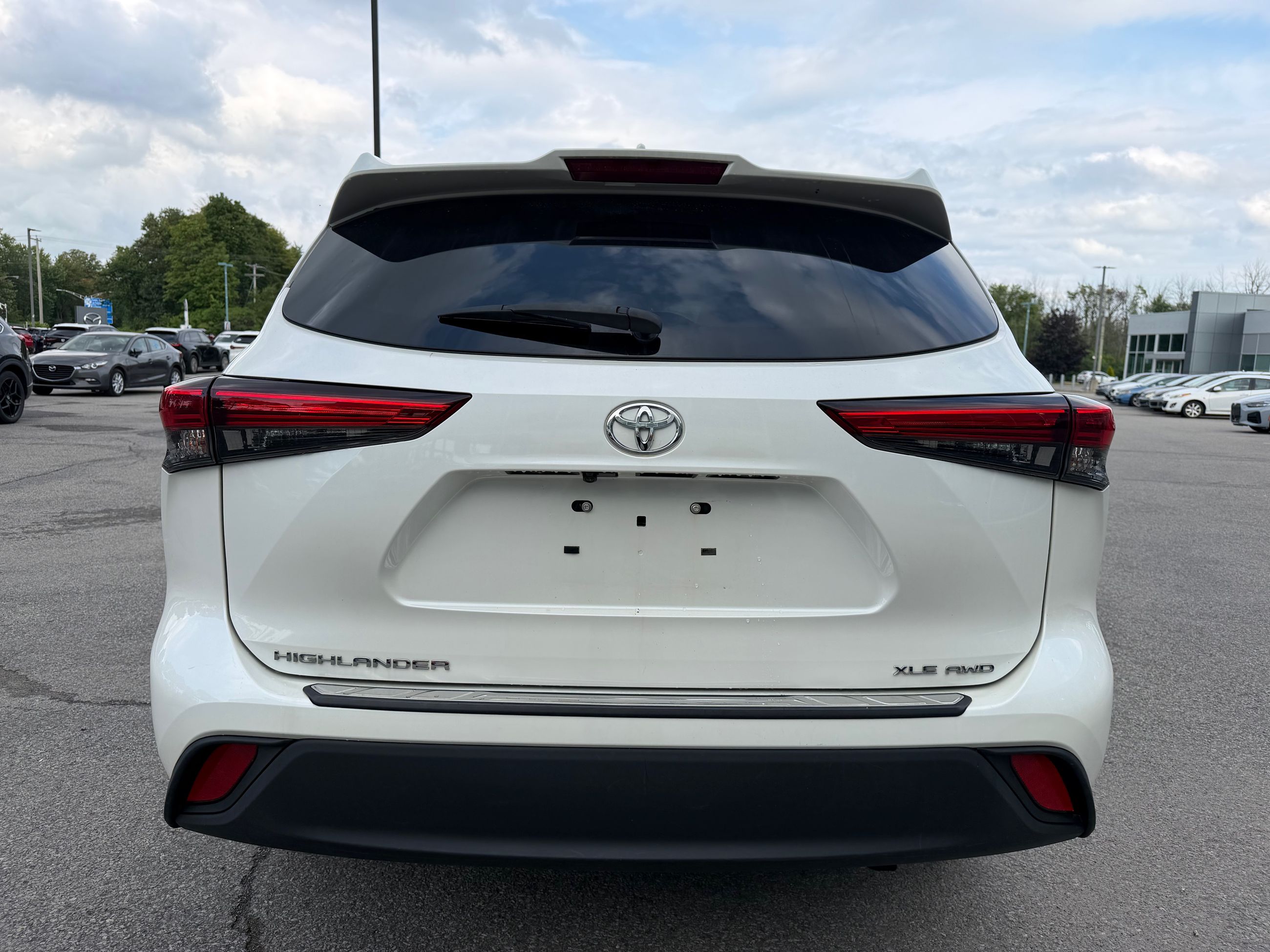 Photo 2020 Toyota Highlander XLE #7