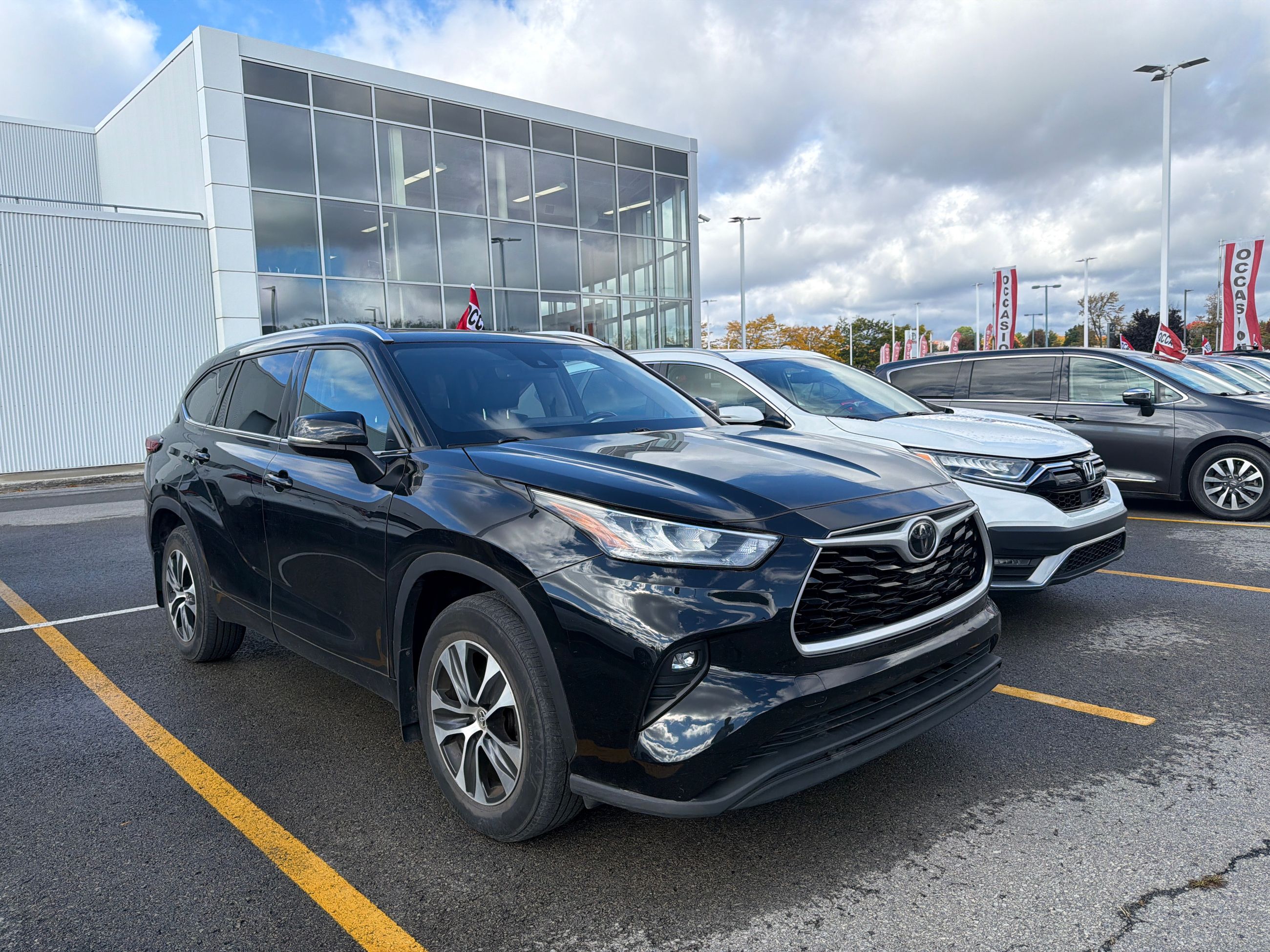 Photo 2020 Toyota Highlander XLE, AWD, A/C, POWER GROUP, CRUISE, PUSH TO START #1