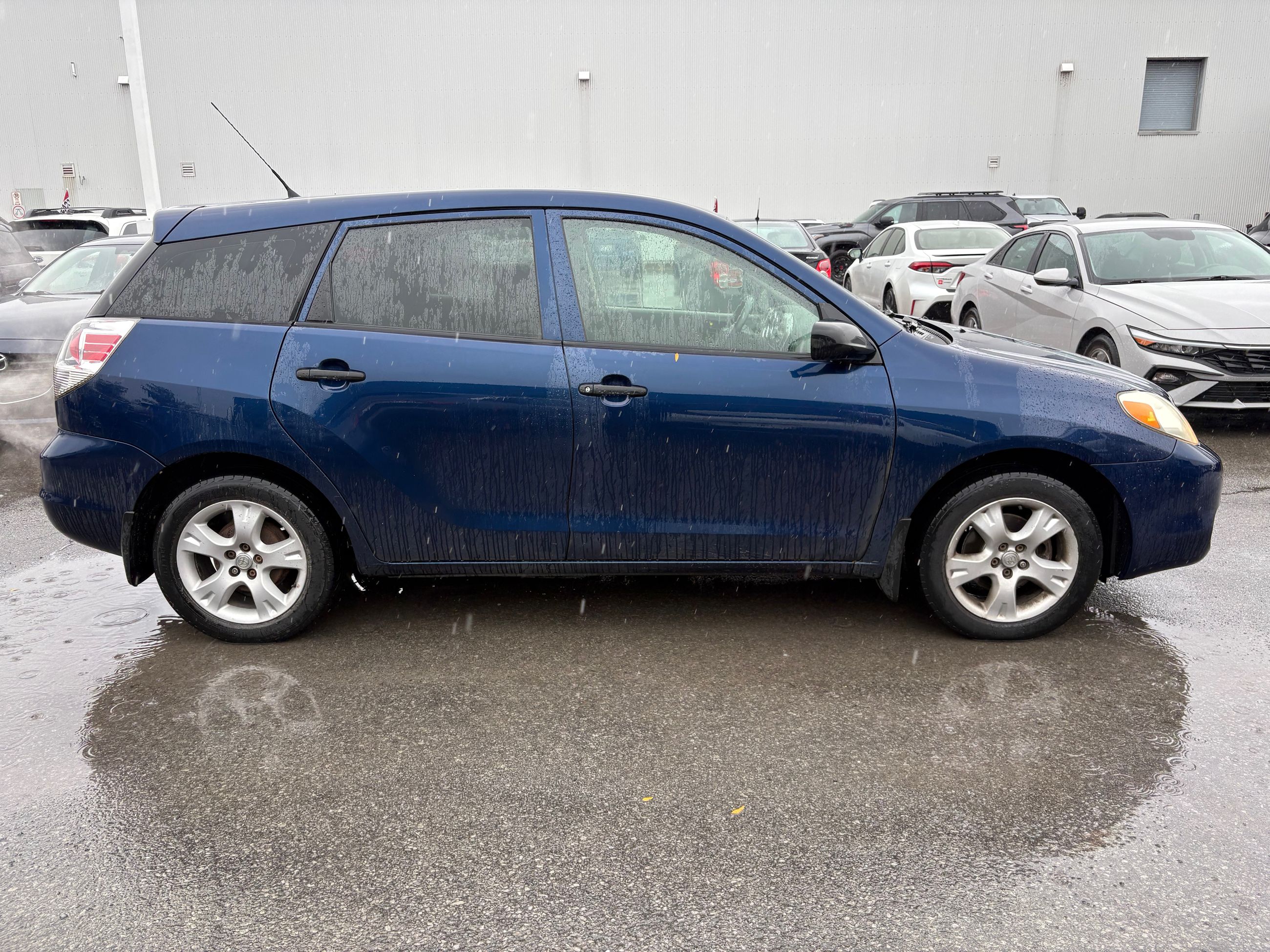 Photo 2008 Toyota Matrix AUTOMATIC - A/C - POWER DOOR - BODY VERY CLEAN #4