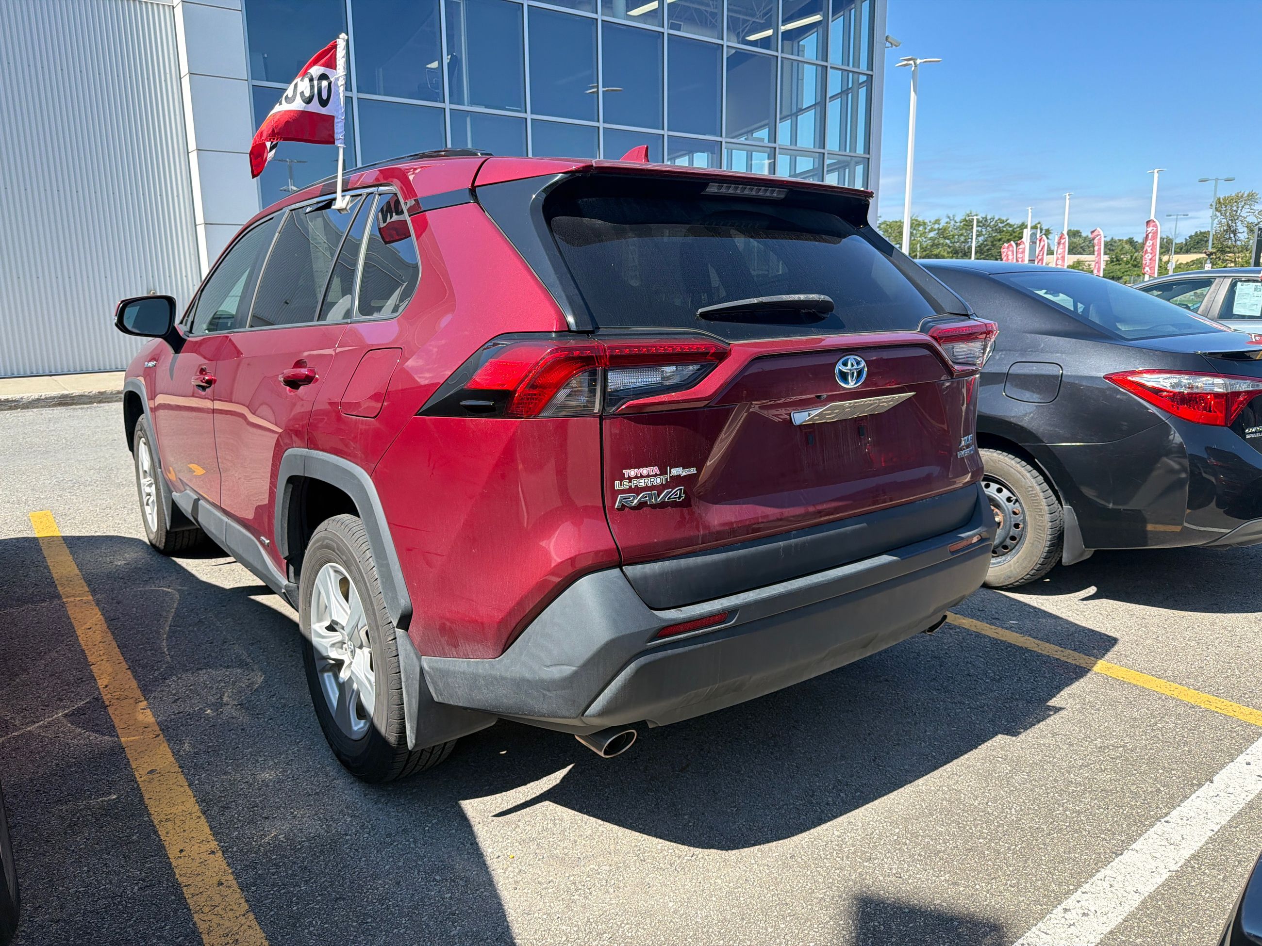 Photo 2019 Toyota RAV4 Hybrid XLE, A/C, POWER GROUP, BACKUP CAMERA #2