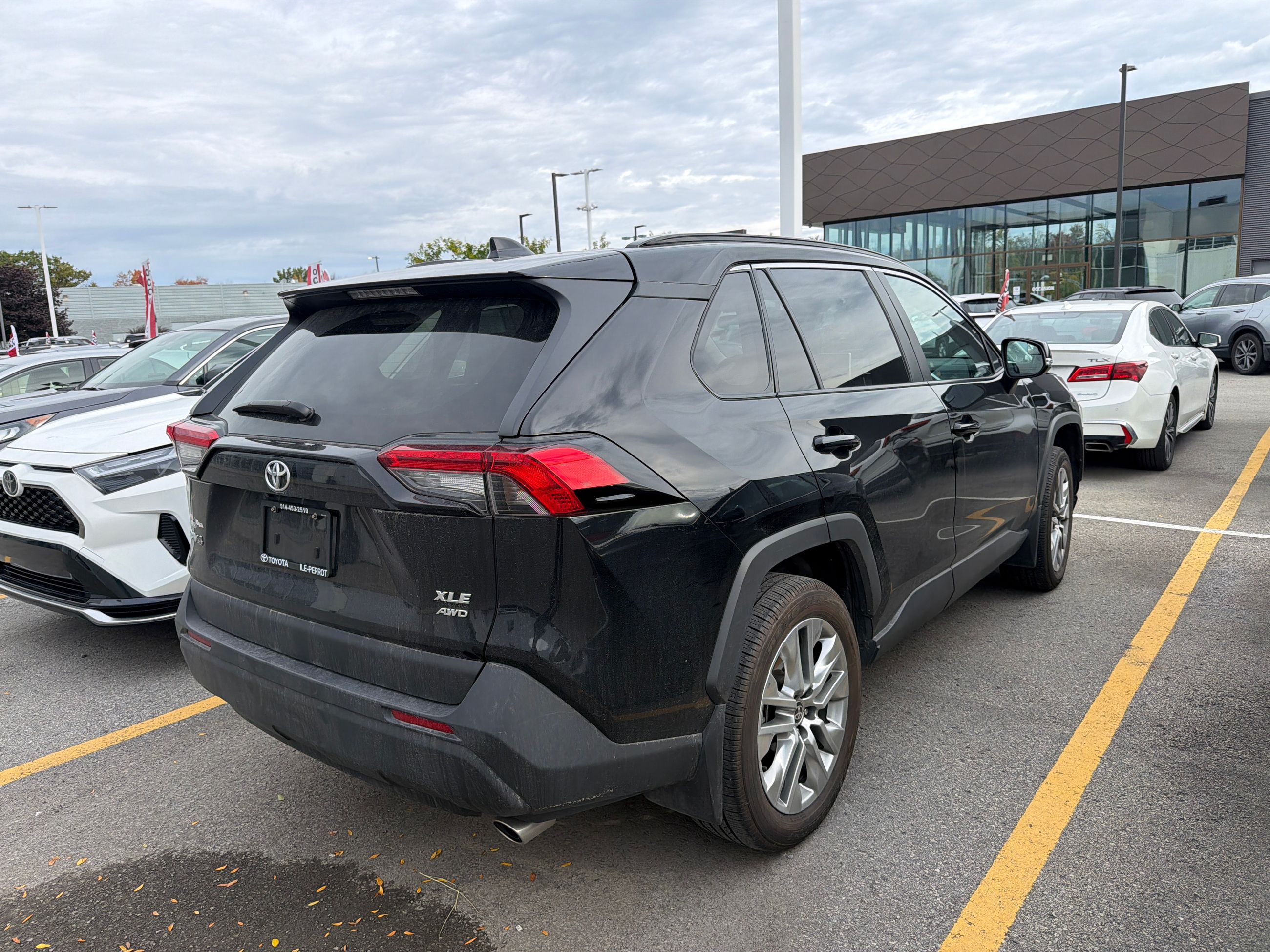 Photo 2024 Toyota RAV4 XLE, AWD, A/C, POWER GROUP, CRUISE, PUSH TO START #2
