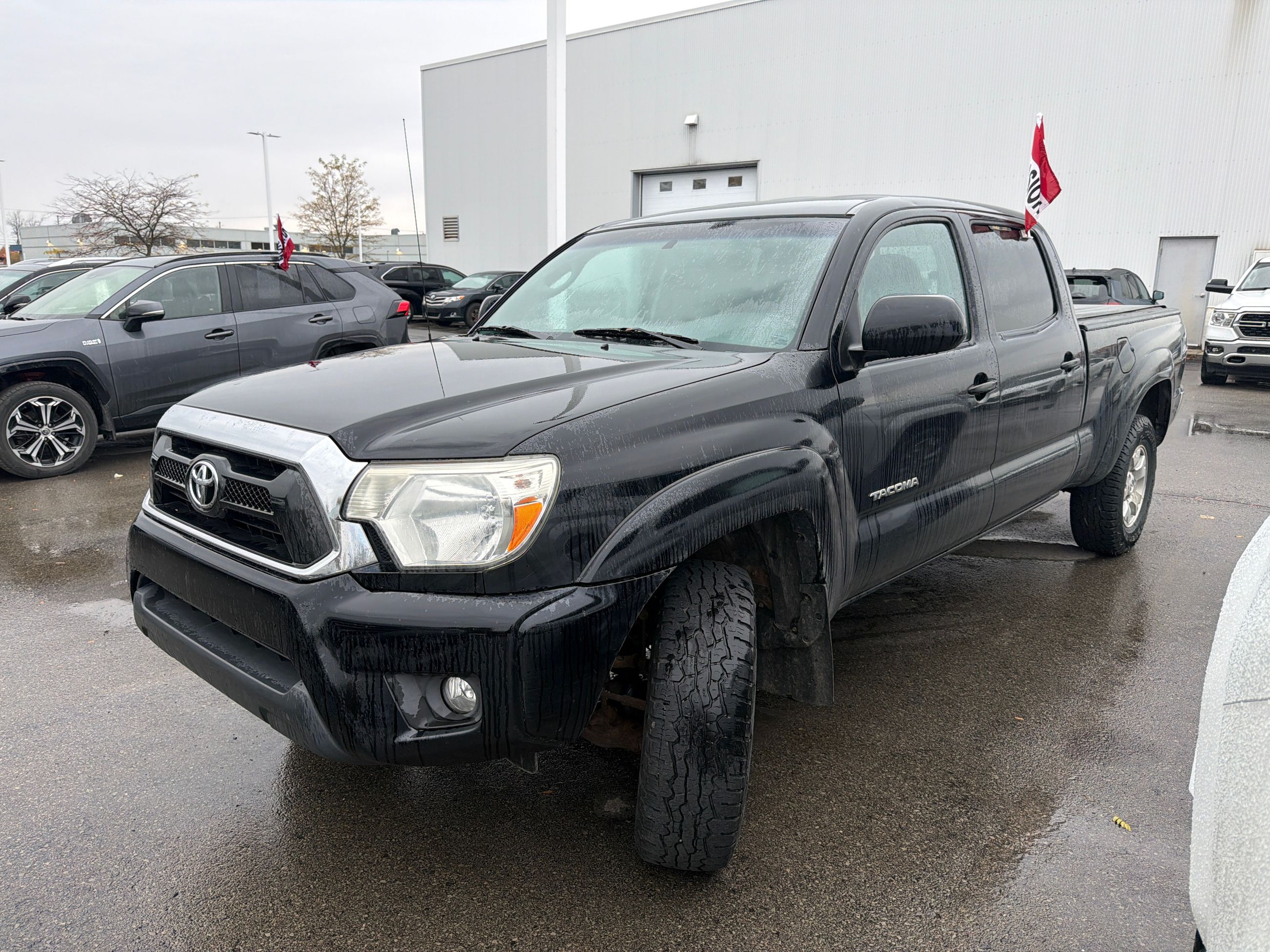 Photo 2014 Toyota Tacoma V6 SR5, AWD, A/C, POWER GROUP, BLUETOOTH, CRUISE #1