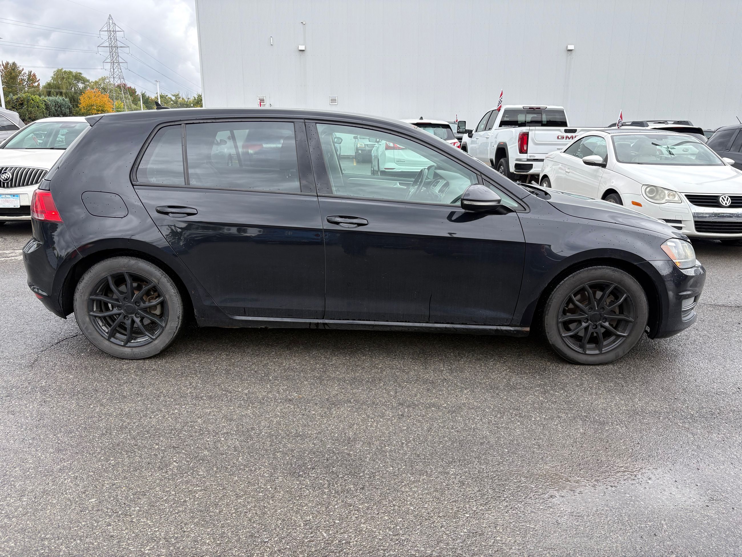 Photo Volkswagen Golf COMFORTLINE - MANUAL - LEATHER - BACK-UP CAMERA 2016 #4