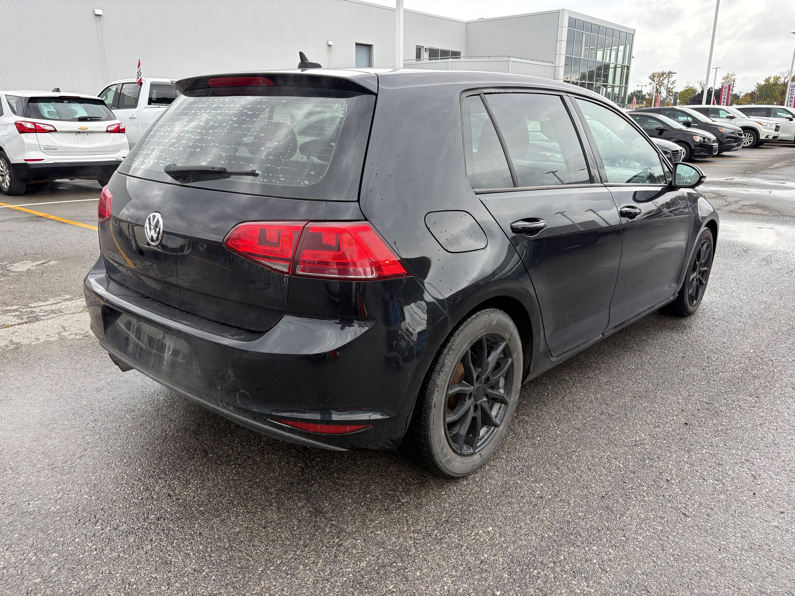 Photo Volkswagen Golf COMFORTLINE - MANUAL - LEATHER - BACK-UP CAMERA 2016 #5