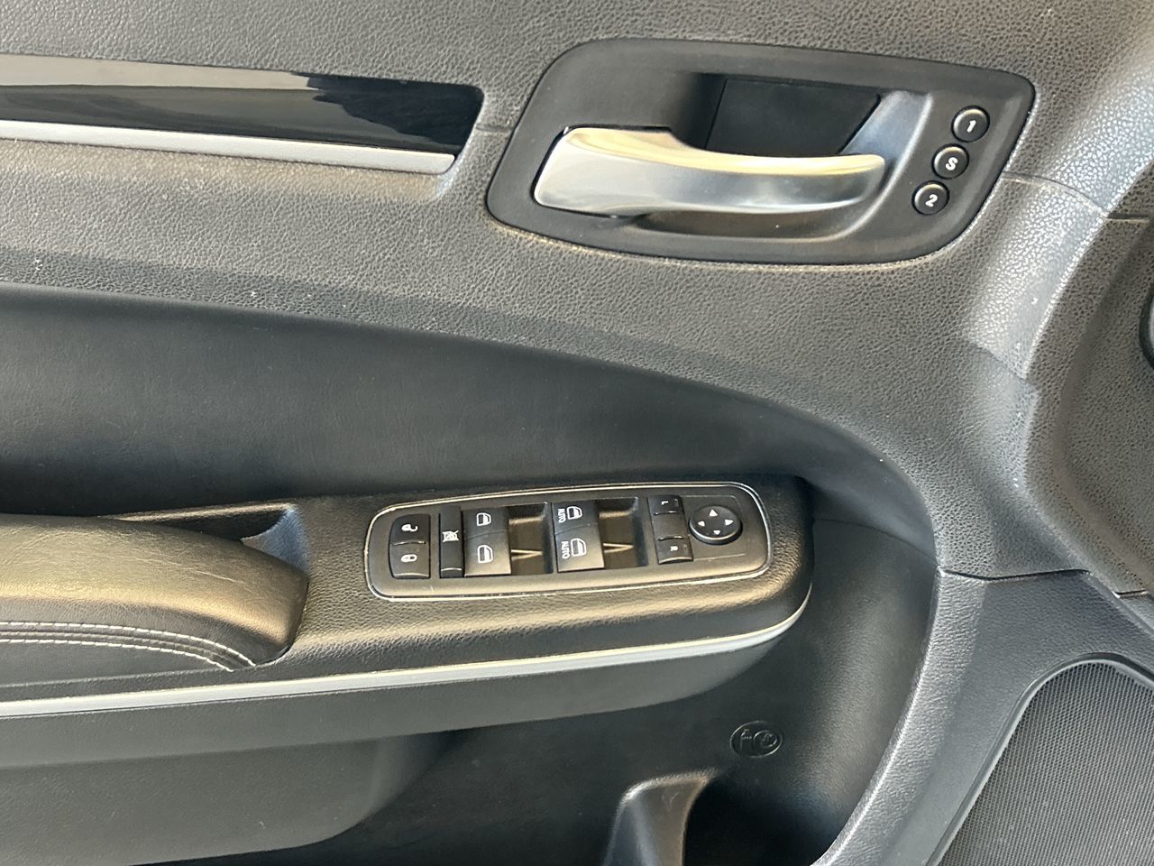 Chrysler 300  2022 à Mississauga, Ontario