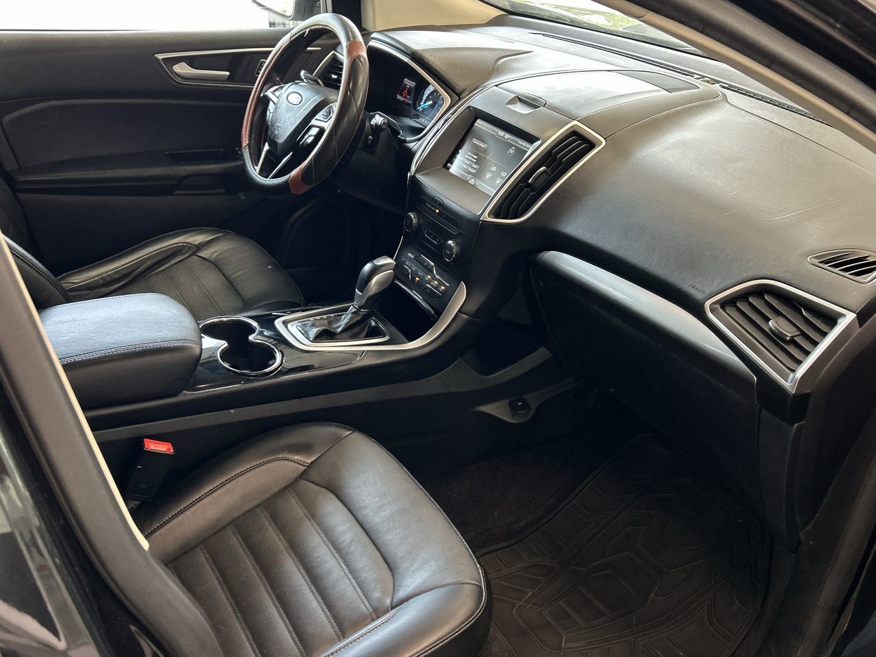 2015 Ford Edge in Mississauga, Ontario