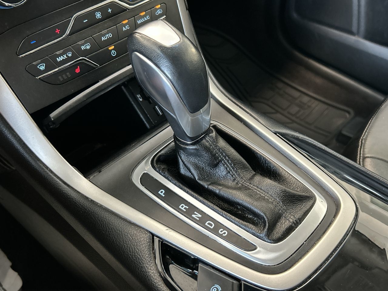 2015 Ford Edge in Mississauga, Ontario
