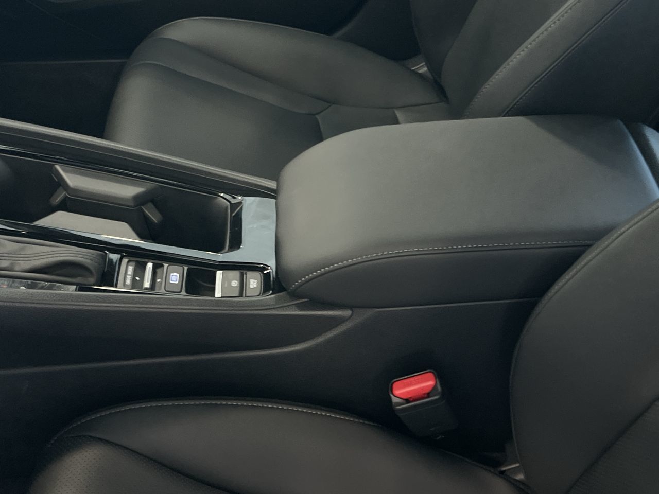 2025 Honda Accord Hybrid in Mississauga, Ontario