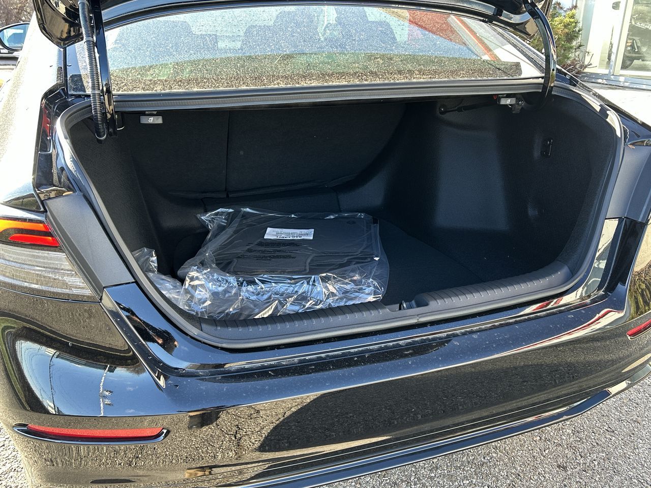 2025 Honda Accord Hybrid in Mississauga, Ontario
