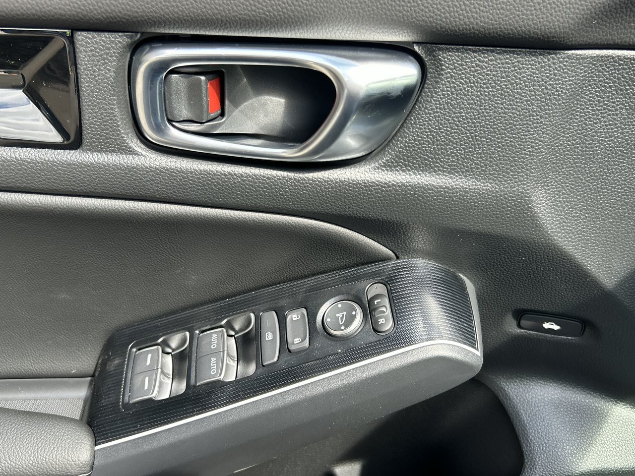 2025 Honda Civic Hybrid in Mississauga, Ontario