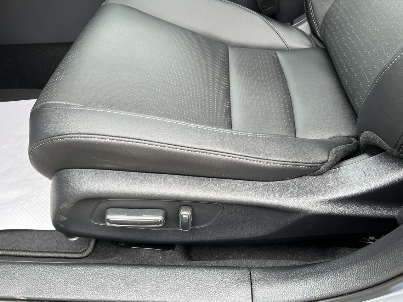 2025 Honda Civic Hybrid in Mississauga, Ontario
