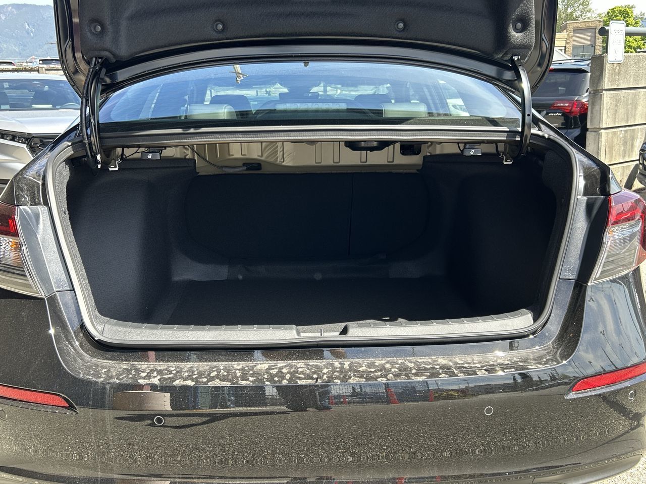 2025 Honda Civic Hybrid in Mississauga, Ontario