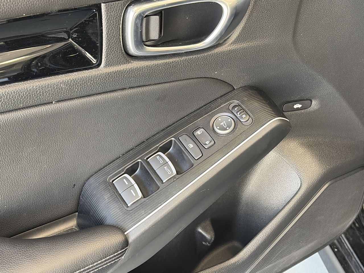 2025 Honda Civic Hybrid