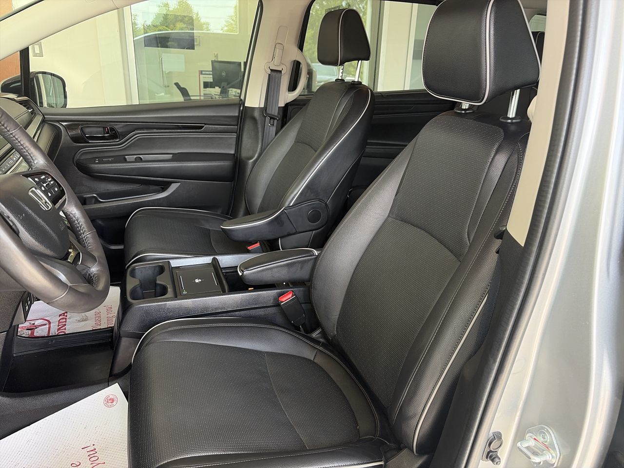 2025 Honda Odyssey in Mississauga, Ontario