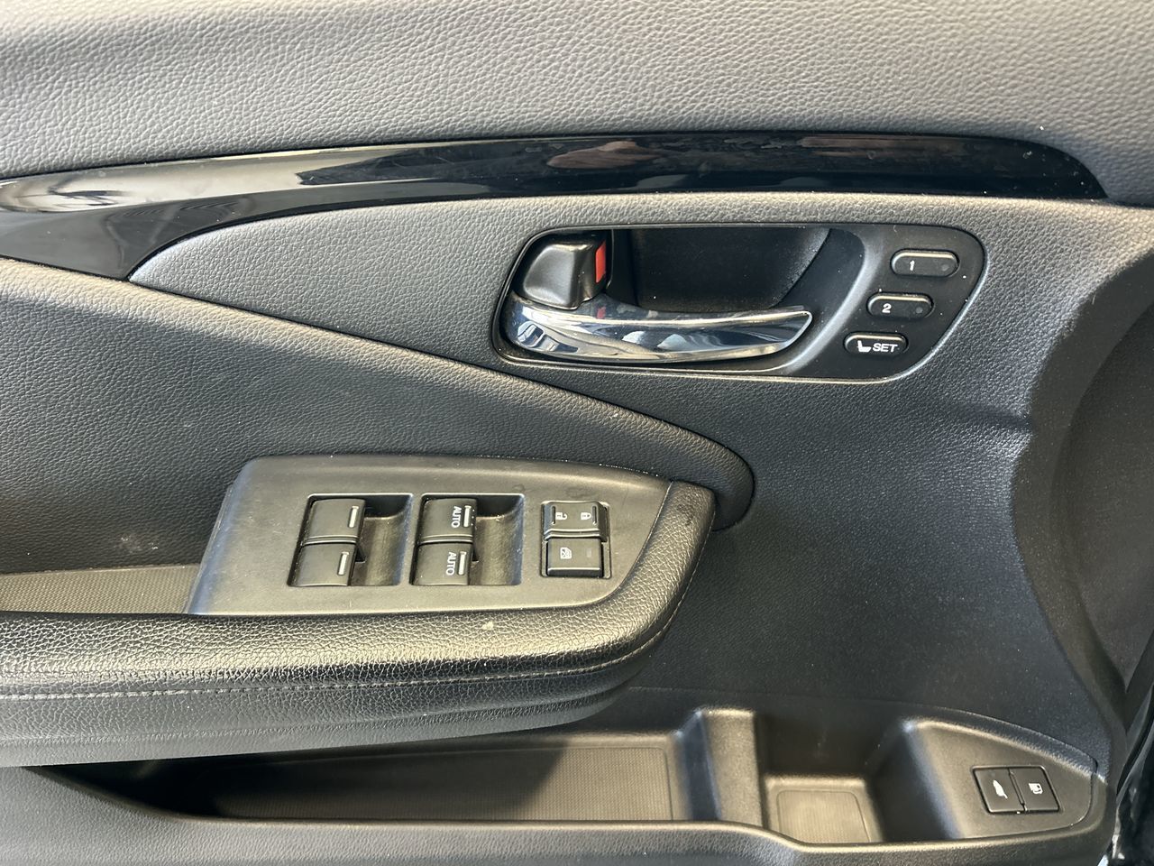 2016 Honda Pilot in Mississauga, Ontario