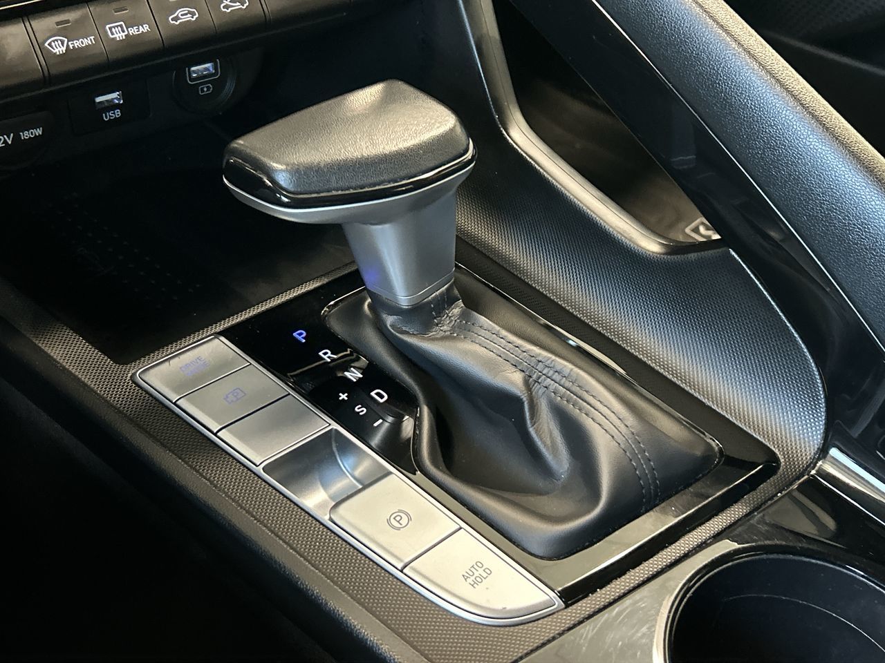 2022 Hyundai Elantra