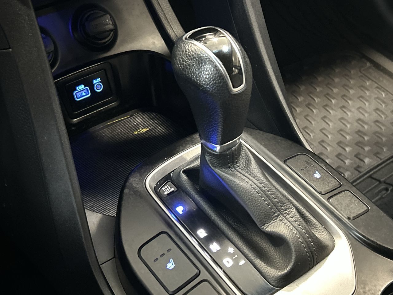 2017 Hyundai Santa Fe XL in Mississauga, Ontario