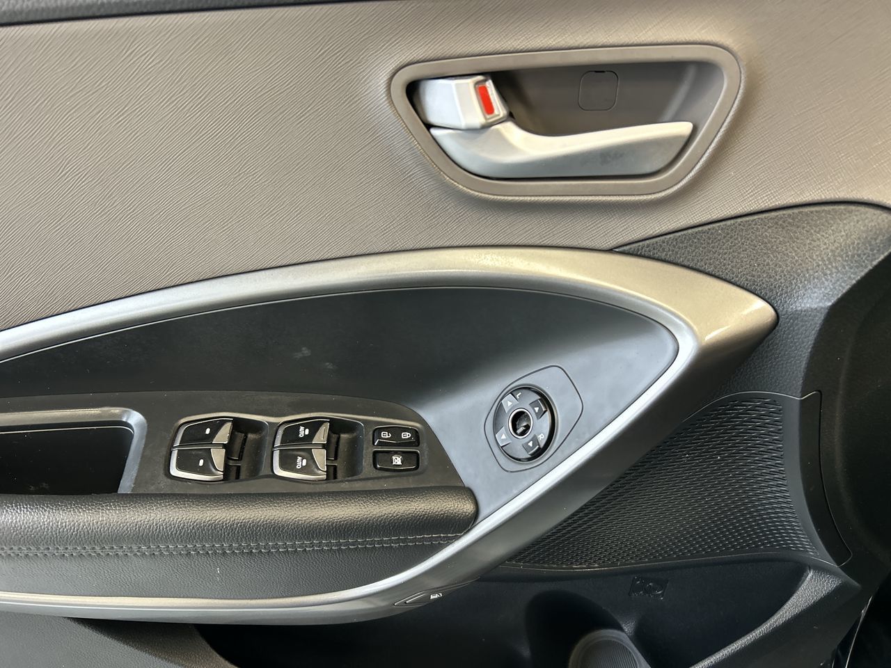 2017 Hyundai Santa Fe XL in Mississauga, Ontario