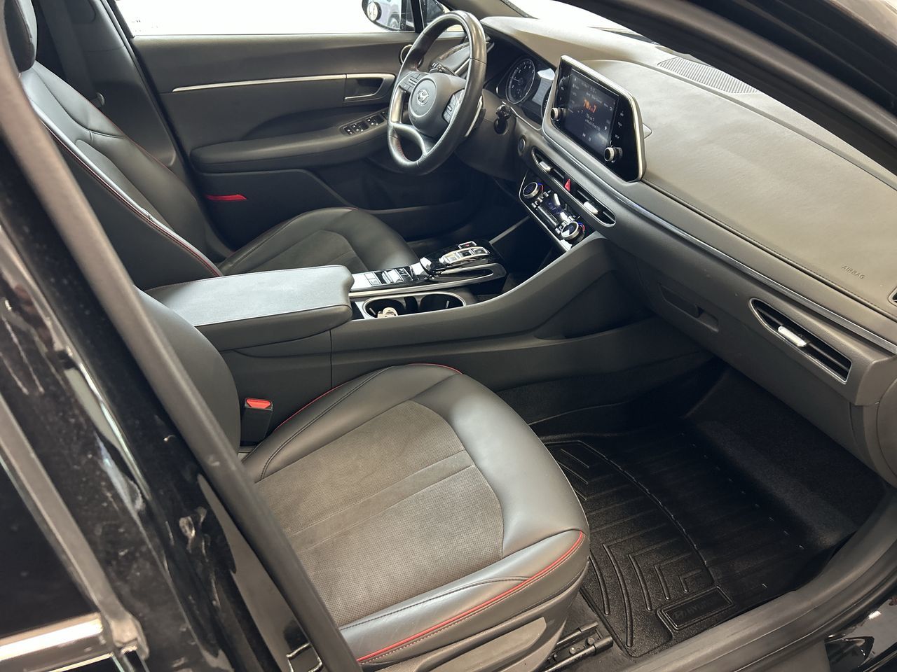 2022 Hyundai Sonata in Mississauga, Ontario