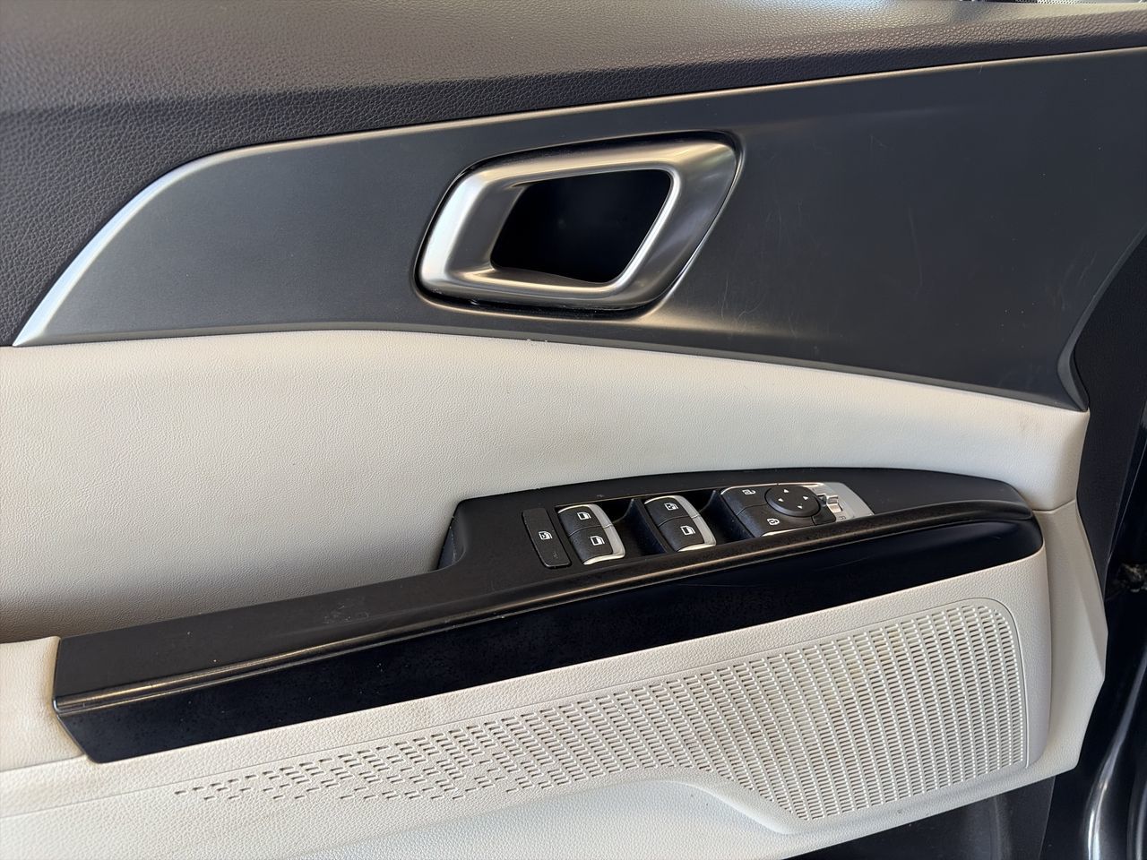 2023 Kia Carnival