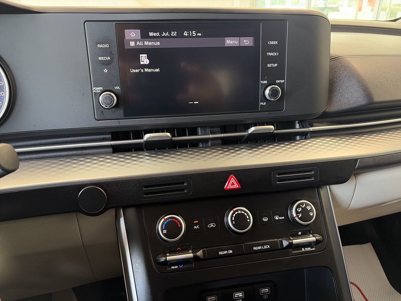 2023 Kia Carnival