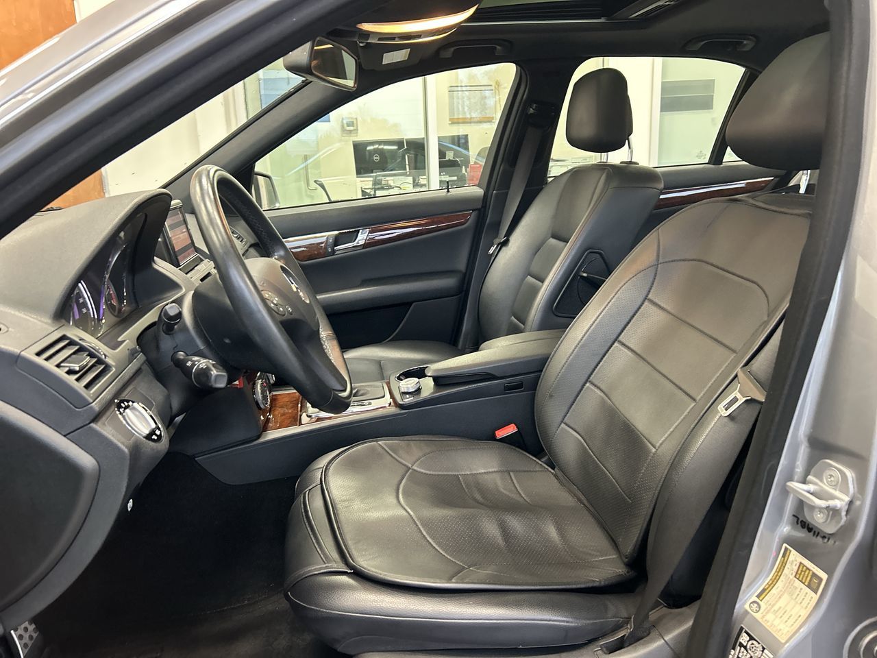2010 Mercedes-Benz C250 in Mississauga, Ontario