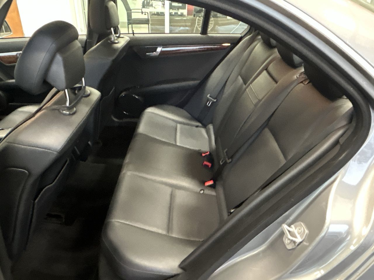 2010 Mercedes-Benz C250 in Mississauga, Ontario