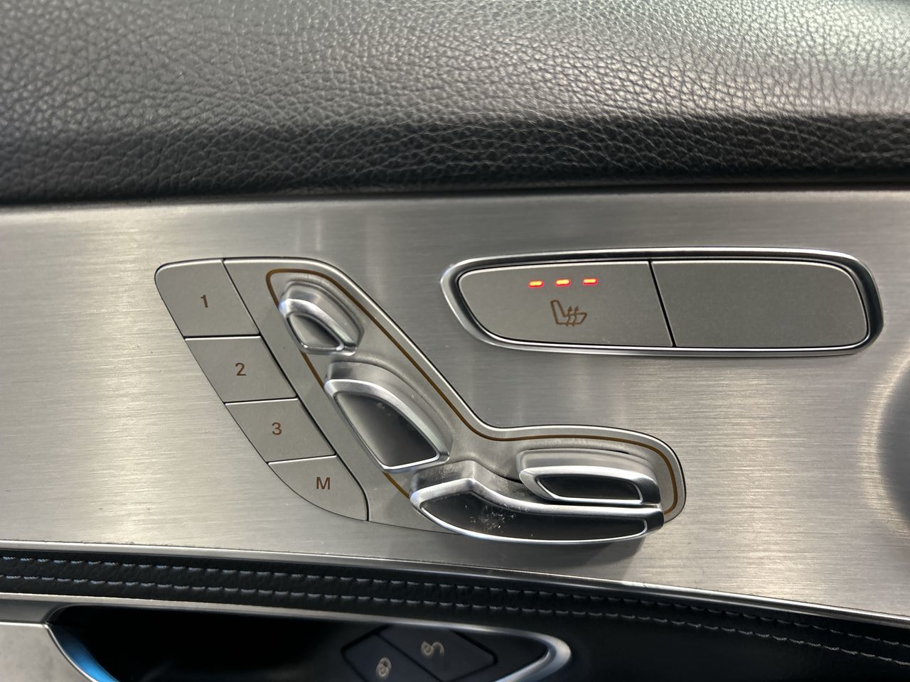 2015 Mercedes-Benz C300