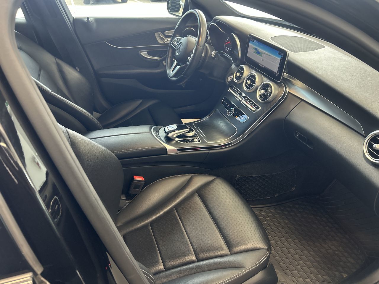 2020 Mercedes-Benz C300 in Mississauga, Ontario