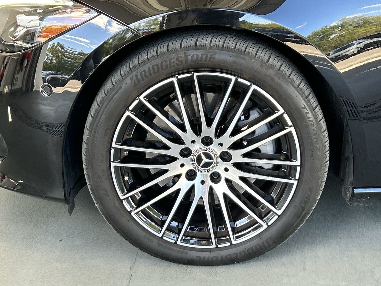 2023 Mercedes-Benz C300