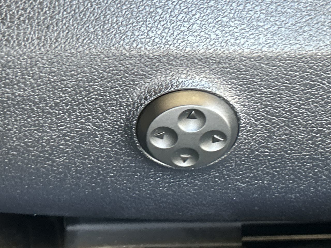 2023 Mercedes-Benz C300