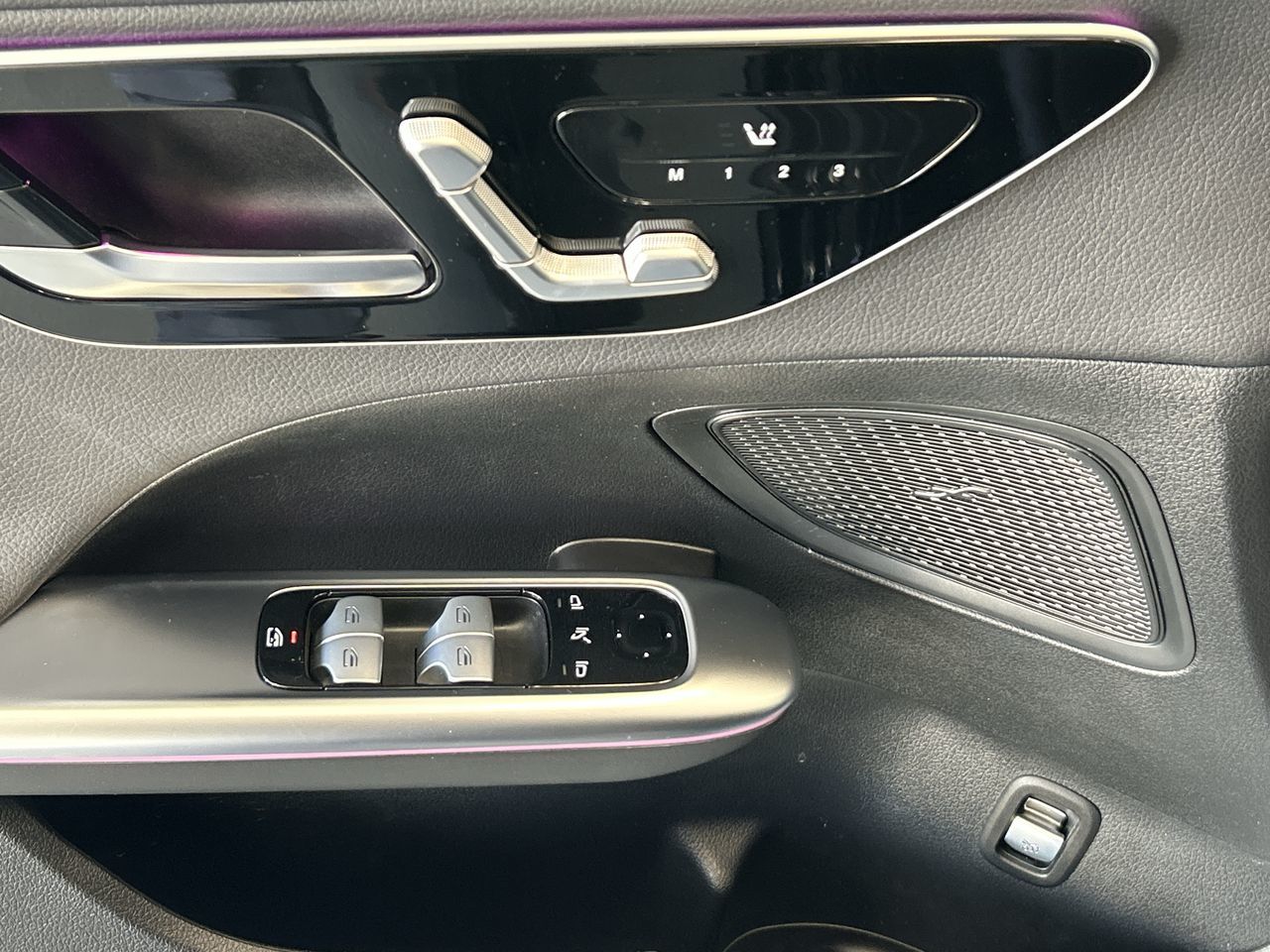 2023 Mercedes-Benz C300