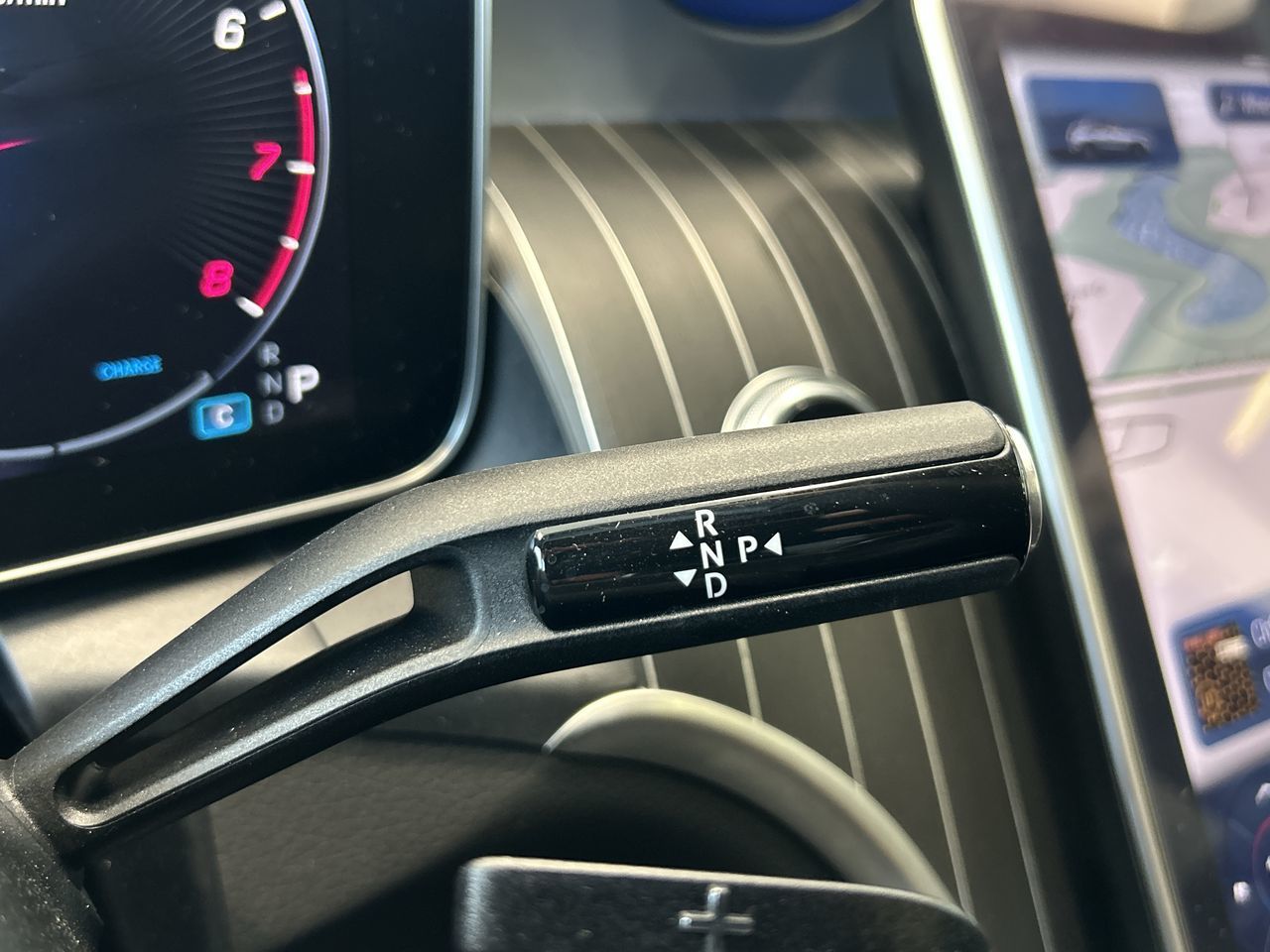 2024 Mercedes-Benz GLC300 in Mississauga, Ontario