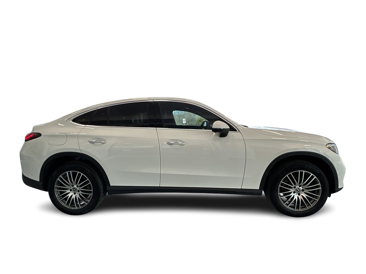 2024 Mercedes-Benz GLC300 in Mississauga, Ontario