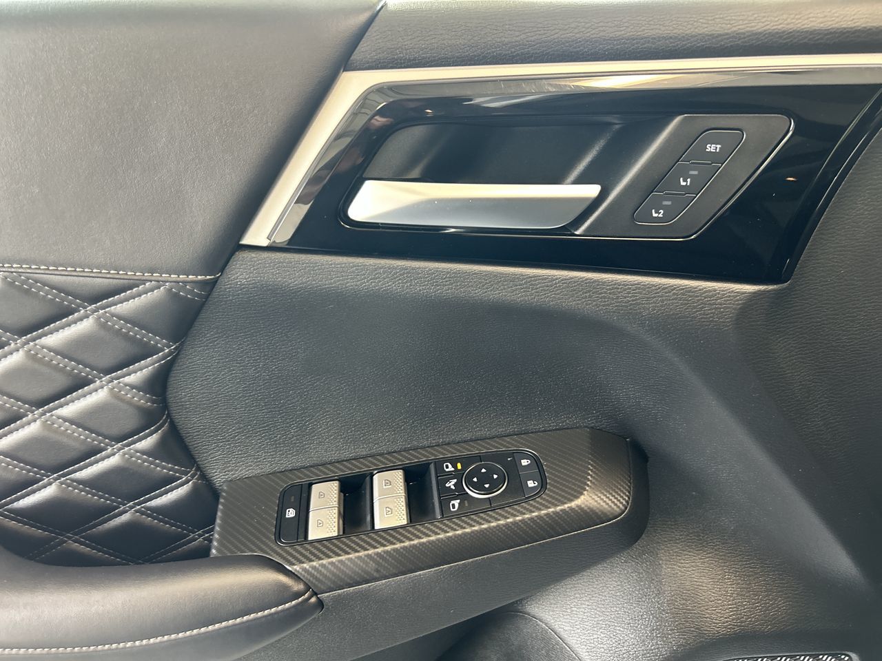 2024 Mitsubishi Outlander Plug-In Hybrid in Mississauga, Ontario