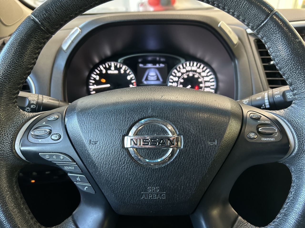 2015 Nissan Pathfinder in Mississauga, Ontario