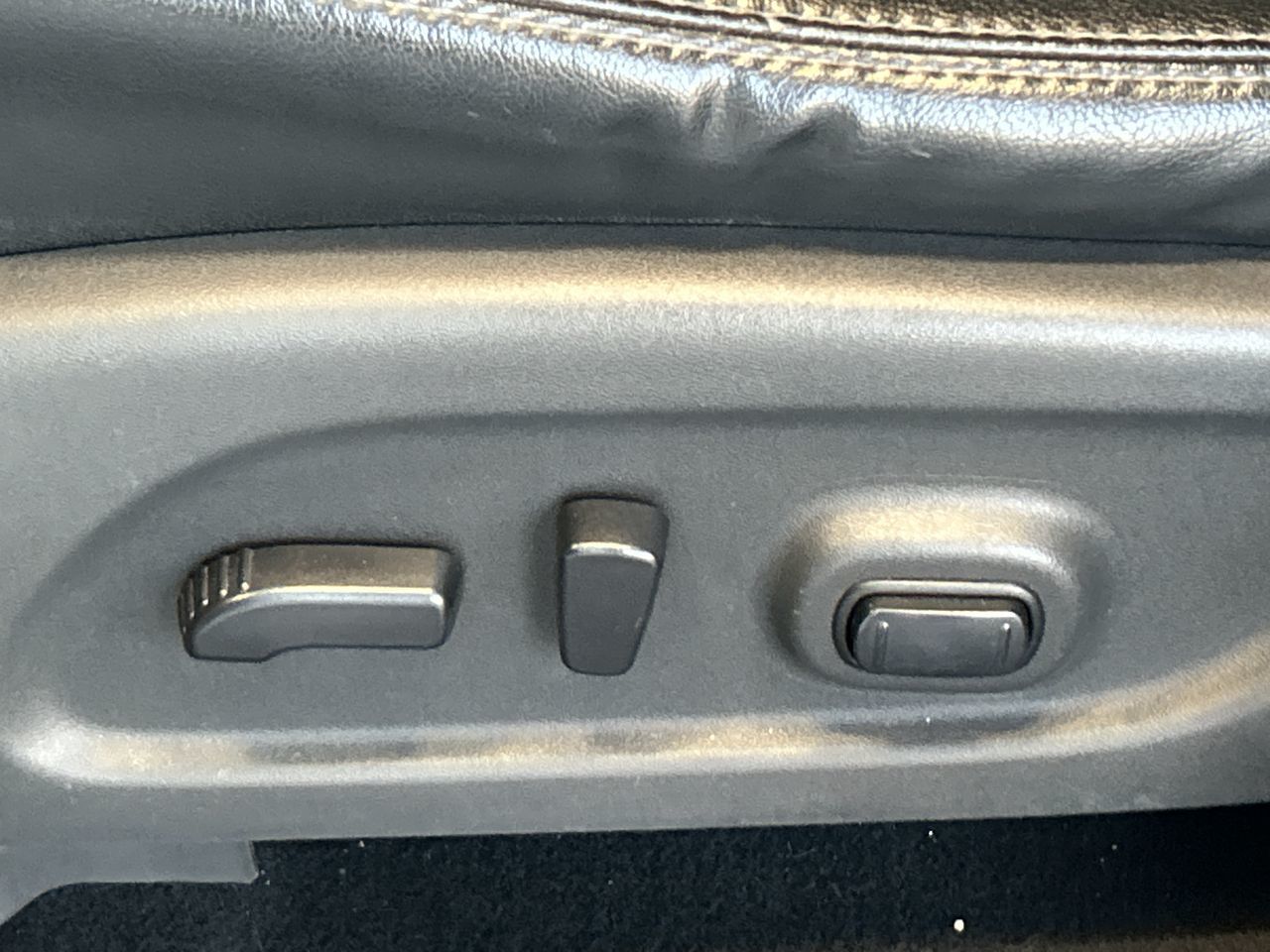 2015 Nissan Pathfinder in Mississauga, Ontario