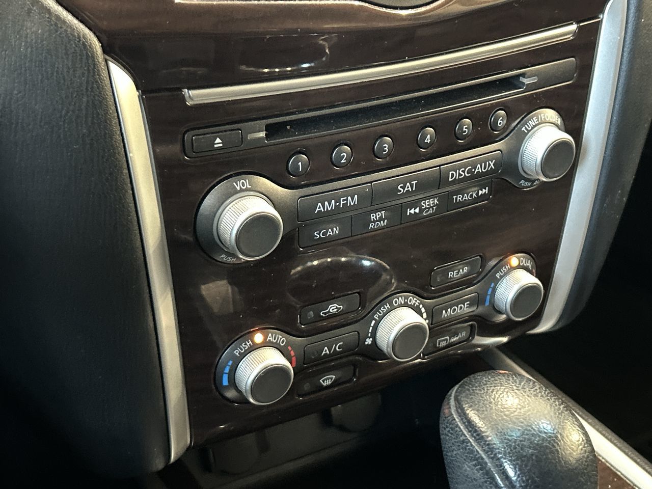 2015 Nissan Pathfinder in Mississauga, Ontario