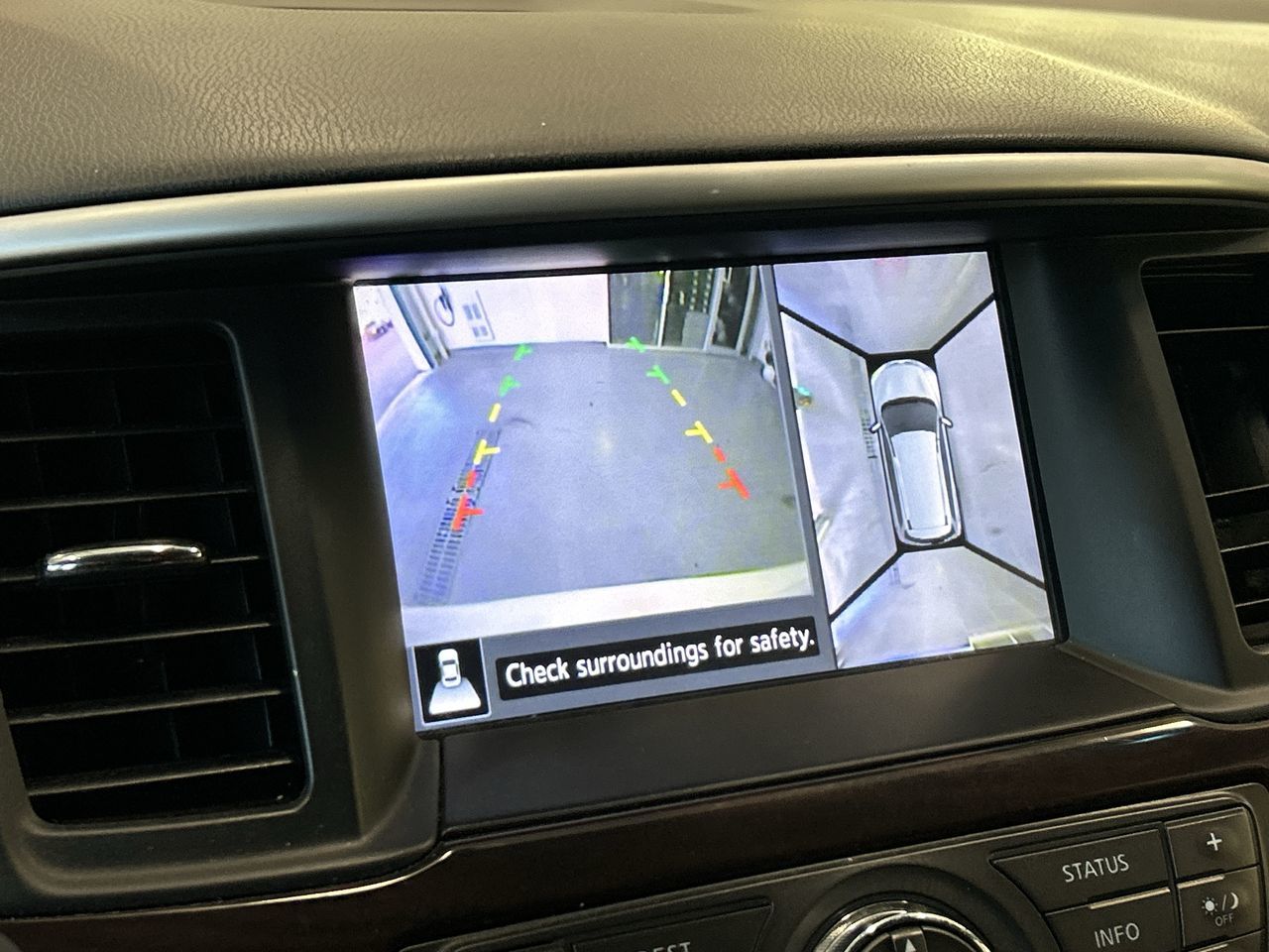 2015 Nissan Pathfinder in Mississauga, Ontario