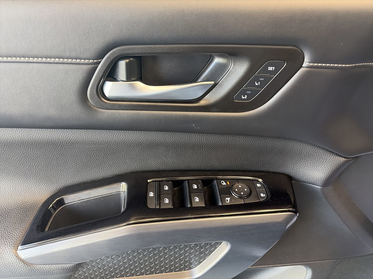 2023 Nissan Pathfinder in Mississauga, Ontario