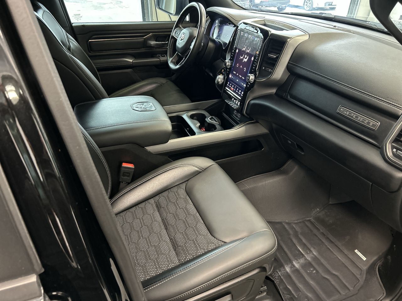 2023 Ram 1500 4WD CREW CAB SPORT