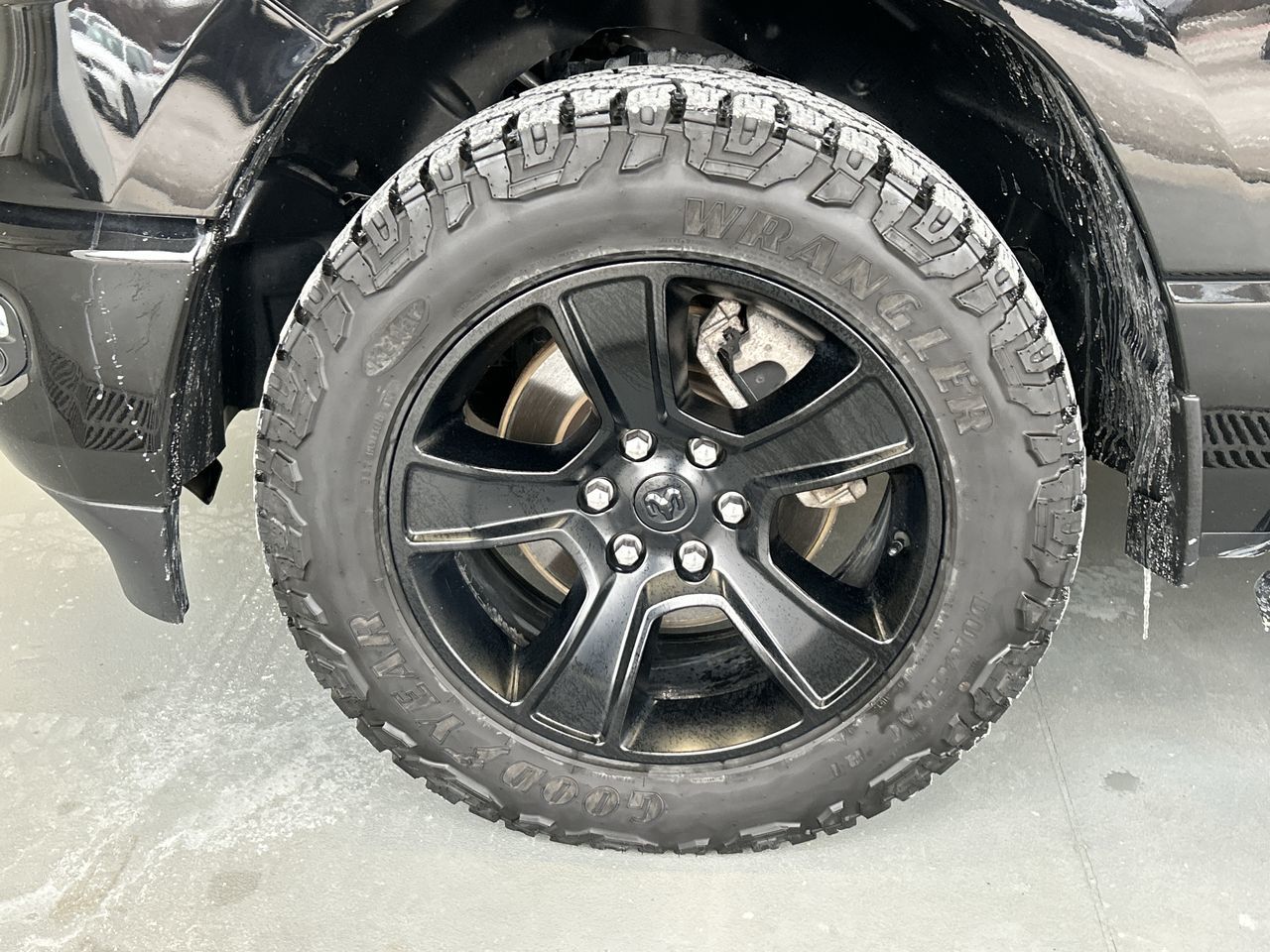 2023 Ram 1500 4WD CREW CAB SPORT