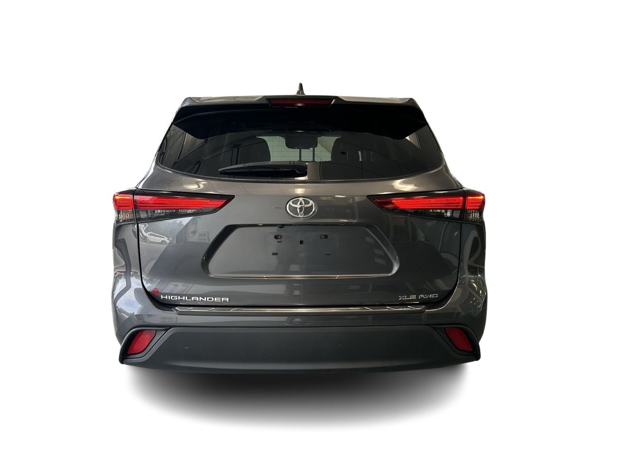 2020 Toyota Highlander in Mississauga, Ontario