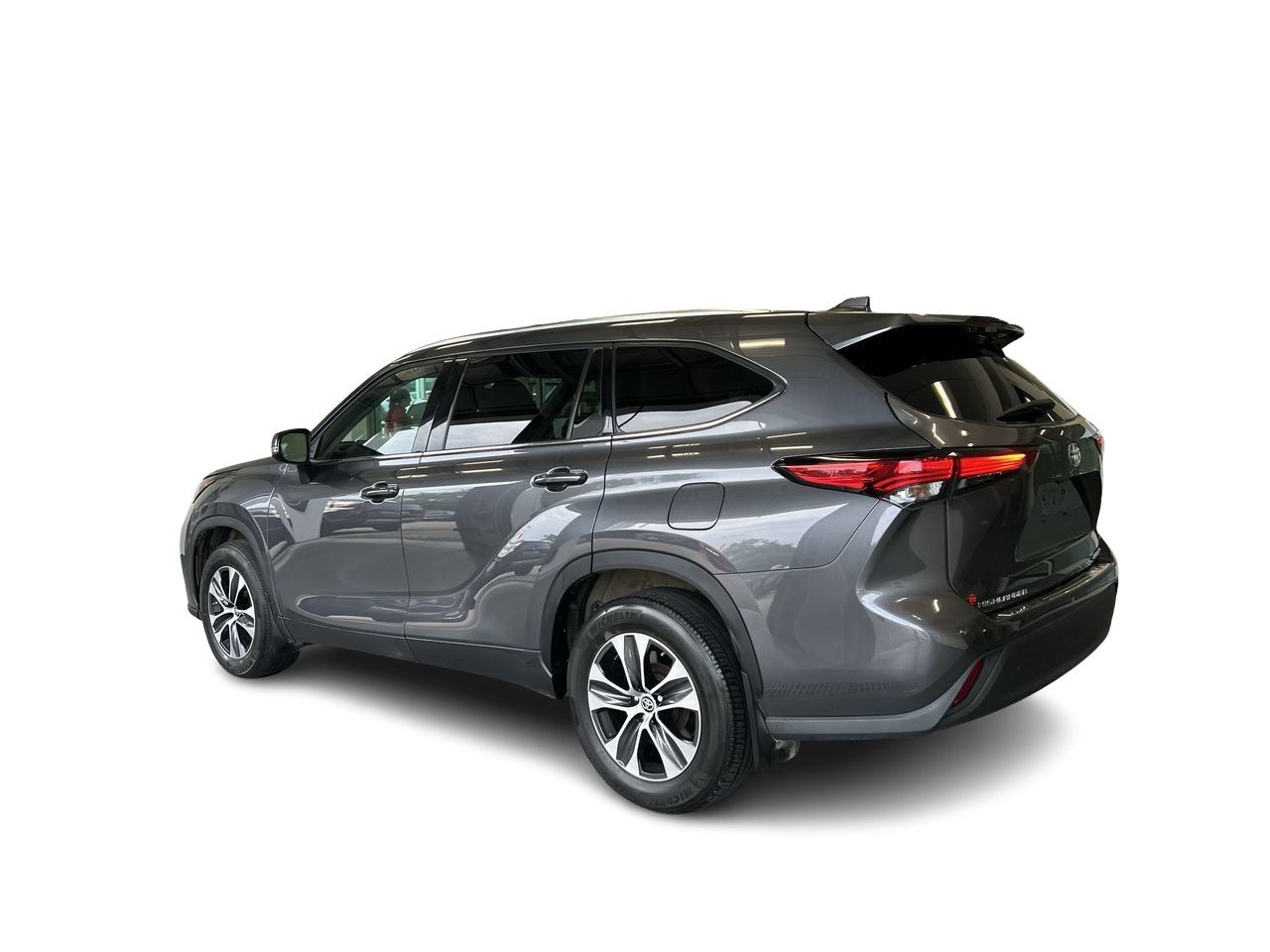 2020 Toyota Highlander in Mississauga, Ontario